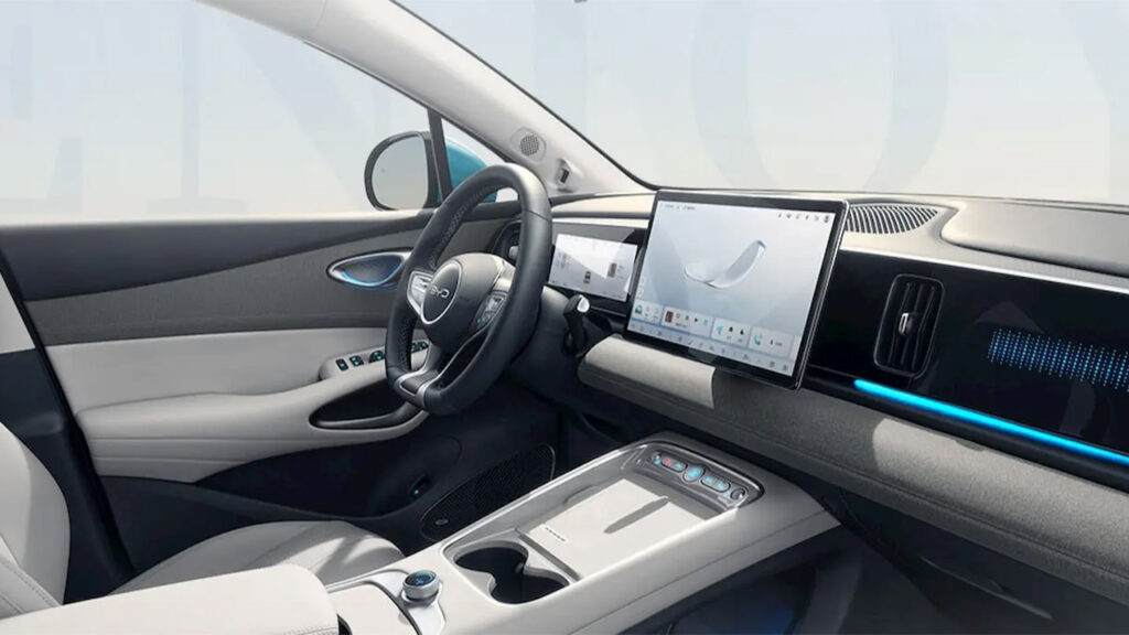 BYD, Ortalamanın Yarı Fiyatına Lüks Sunan Yeni Elektrikli SUV’u Sealion 05’i Tanıttı 30 BYD, Ortalamanın Yarı Fiyatına Lüks Sunan Yeni Elektrikli SUV’u Sealion 05’i Tanıttı