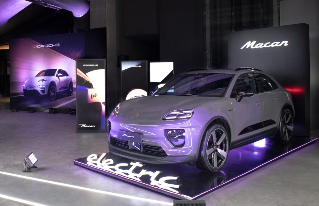 Porsche’den Büyüleyici Bir Lansman: Yeni Macan 62 Porsche’den Büyüleyici Bir Lansman: Yeni Macan