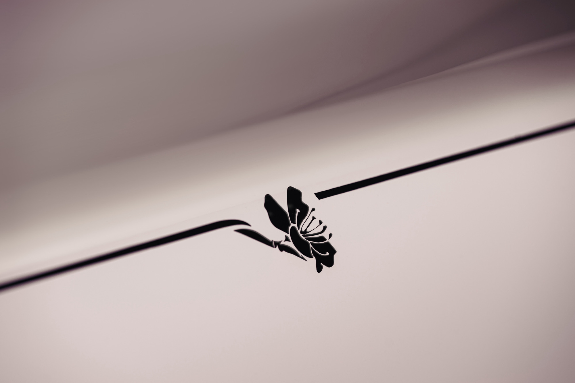 Rolls-Royce Phantom “Cherry Blossom” Siparişi Tanıtıldı 3 Rolls-Royce Phantom “Cherry Blossom” Siparişi Tanıtıldı