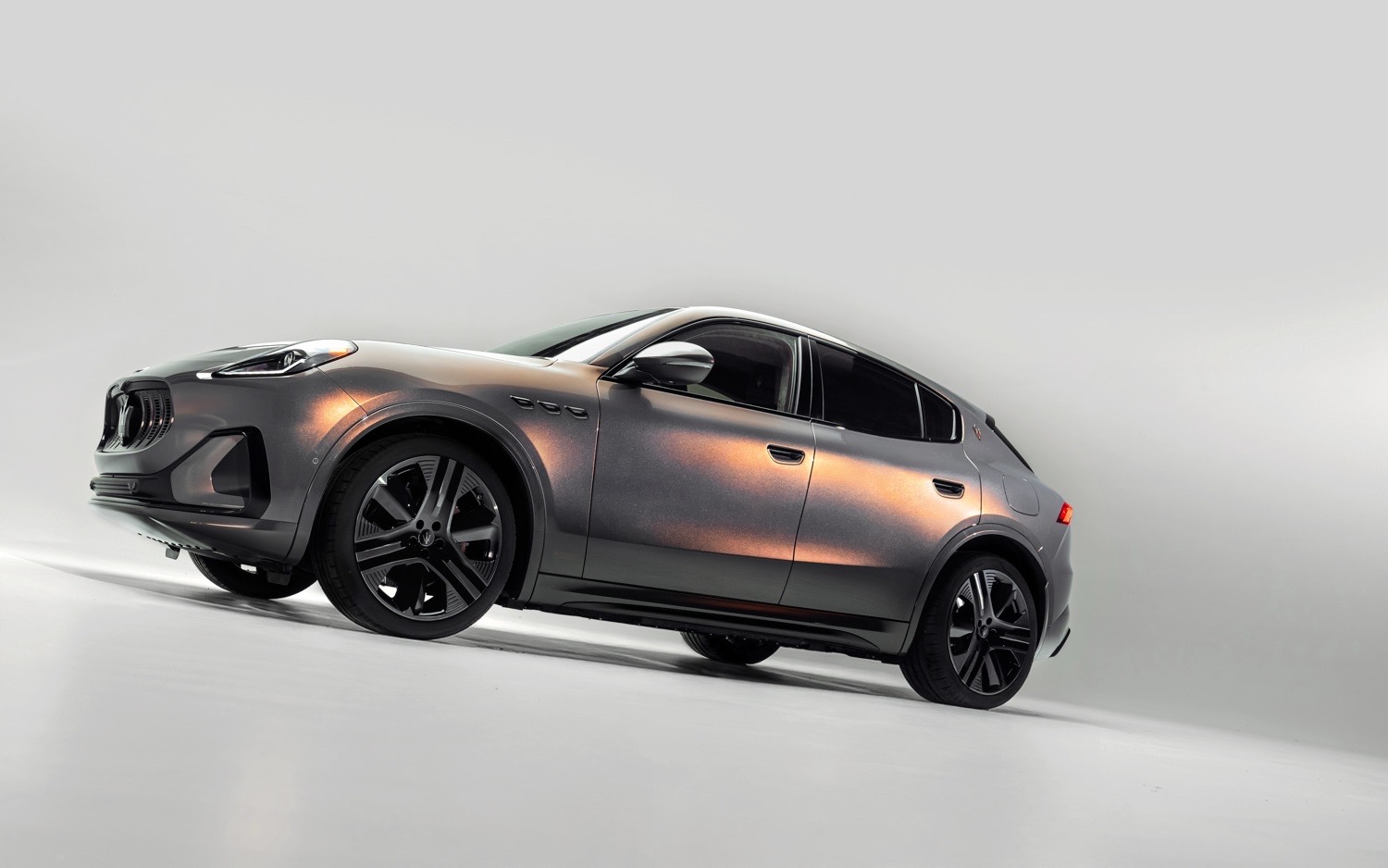 Maserati ve Giorgetti’den Milano Tasarım Haftası’nda Özel İş Birliği 2 Maserati ve Giorgetti’den Milano Tasarım Haftası’nda Özel İş Birliği