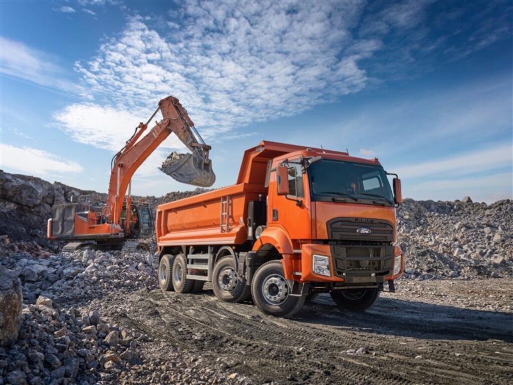 Ford Trucks F-LINE, Bridgestone Lastiklerle Daha Güçlü 13 Ford Trucks F-LINE, Bridgestone Lastiklerle Daha Güçlü