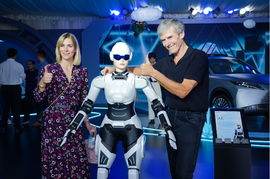 Chery’nin DeepSeek Yapay Zekâ Destekli Robotu 2025 Şangay Otomobil Fuar’ında Boy Gösterecek! 39 Chery Aimoga