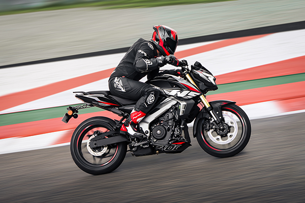 Yeni Bajaj Pulsar NS 400Z Türkiye’de 8 Bajaj Pulsar NS 400Z