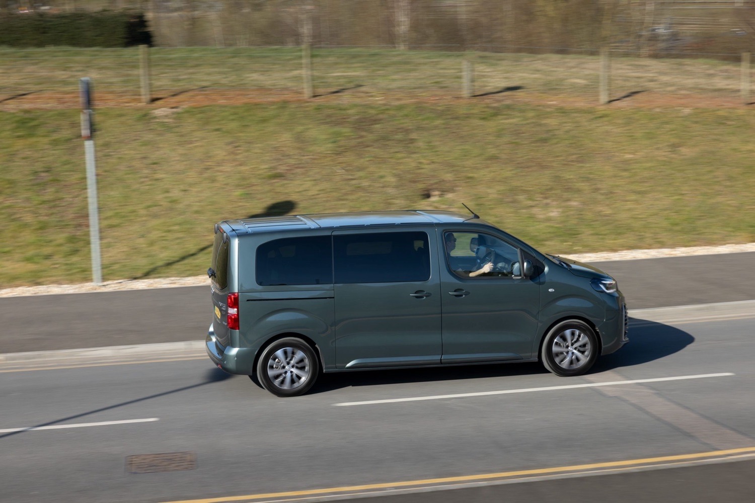 Toyota’dan Hafif Ticaride Güçlü Hamle: Yeni Proace Ailesi Türkiye’de 1 Toyota’dan Hafif Ticaride Güçlü Hamle: Yeni Proace Ailesi Türkiye’de