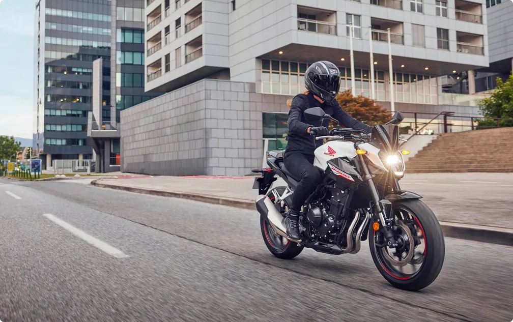 Yeni Honda CB500 Hornet 3 Yeni Honda CB500 Hornet