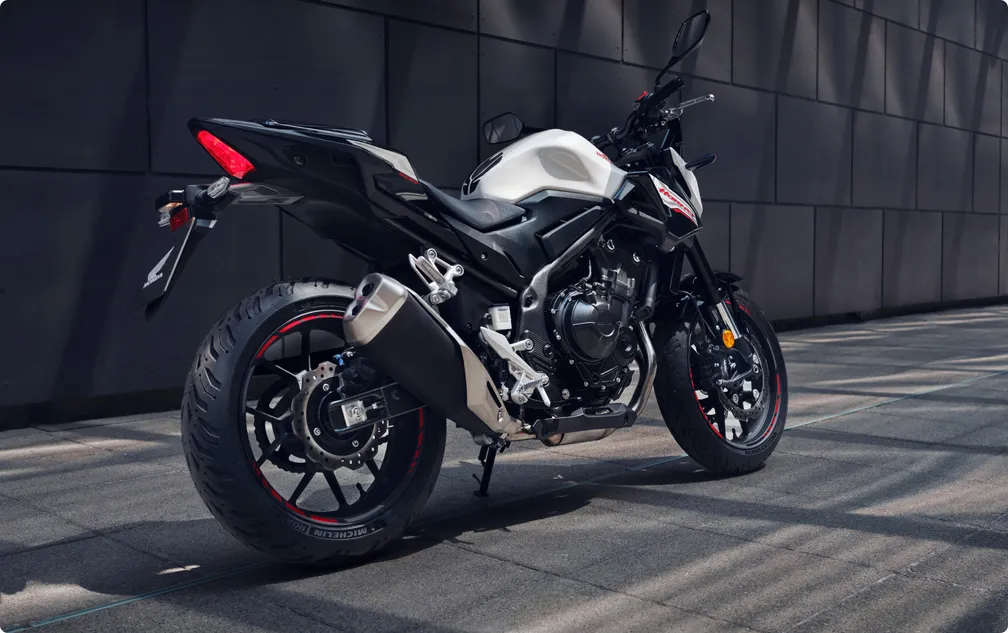 Yeni Honda CB500 Hornet 1 Yeni Honda CB500 Hornet