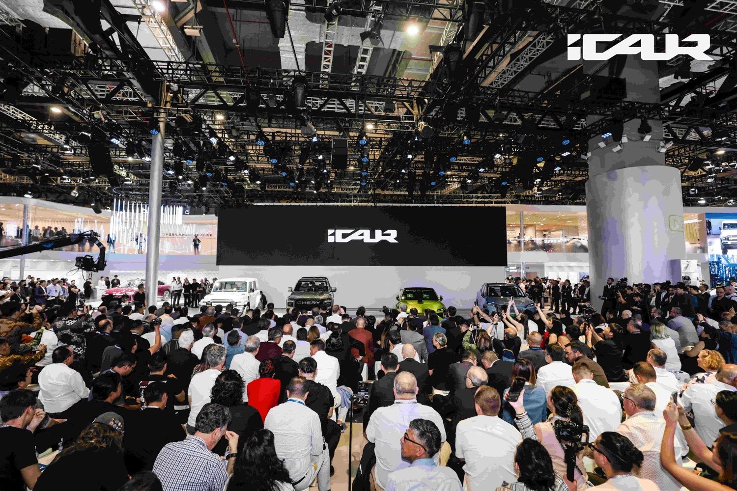 iCAR V23: Gençlere Yönelik Akıllı Elektrikli Araç Şangay’da Tanıtıldı