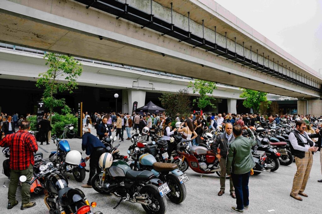 Şıklık ve Motor Tutkusu İstanbul’da Buluştu 10 Şıklık ve Motor Tutkusu İstanbul’da Buluştu