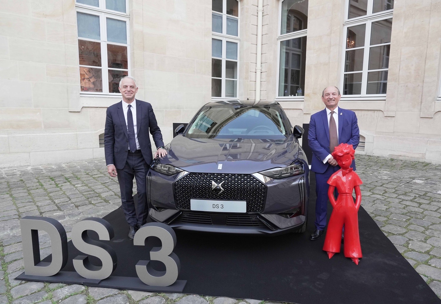 DS 3 E-TENSE Açık Artırmada Rekor Kırdı 1 DS 3 E-TENSE Açık Artırmada Rekor Kırdı