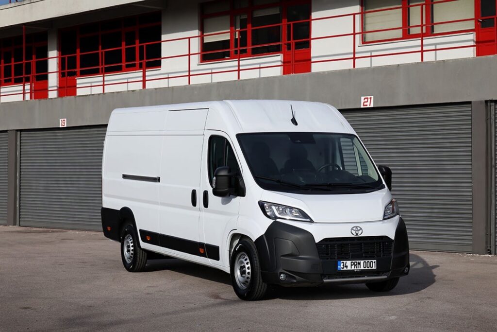 Yeni PROACE MAX Satışta! Yük Taşımada Sınırları Zorluyor 1 Yeni PROACE MAX Satışta! Yük Taşımada Sınırları Zorluyor