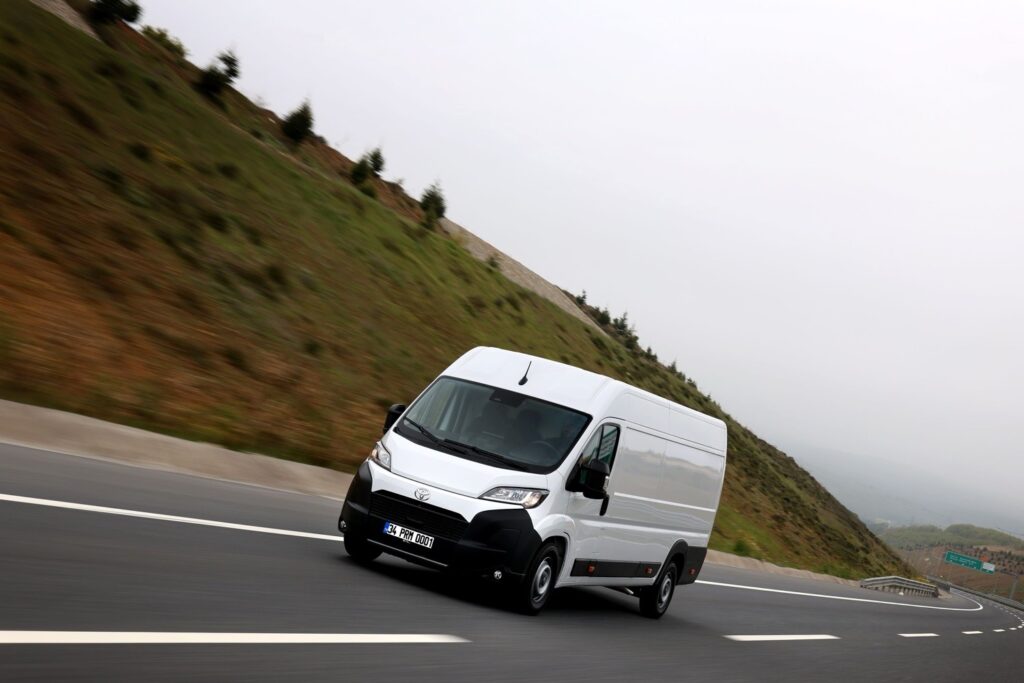 Yeni PROACE MAX Satışta! Yük Taşımada Sınırları Zorluyor 35 Yeni PROACE MAX Satışta! Yük Taşımada Sınırları Zorluyor