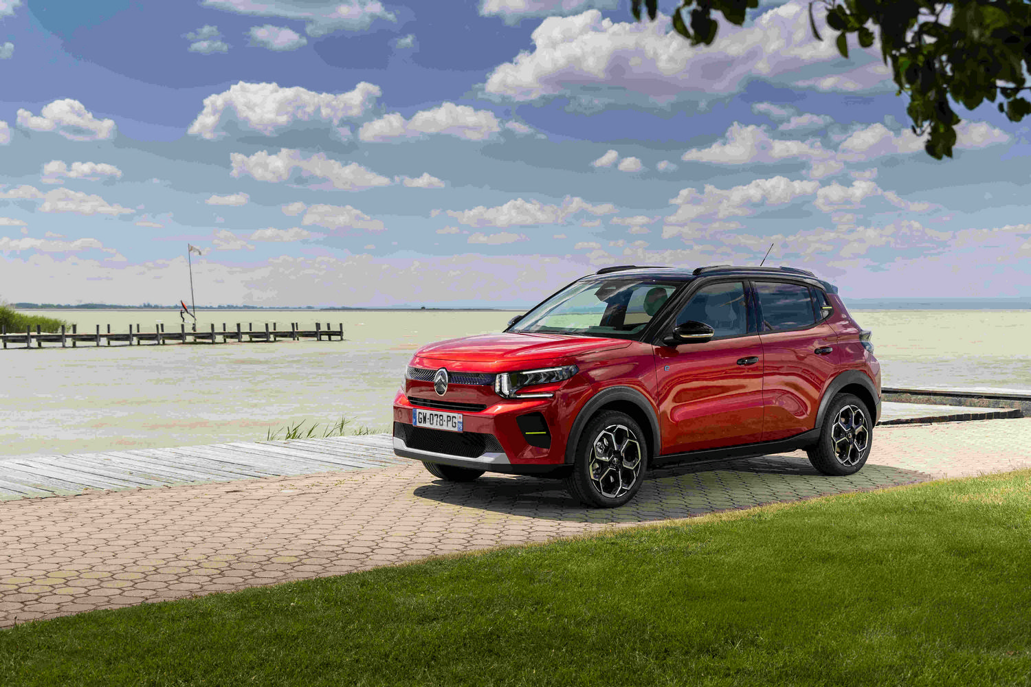 Yeni Citroën C3 Türkiye’de Satışa Sunuldu – Elektrikli Ë-C3 ile 440 km Menzil! 2 Yeni Citroën C3 Türkiye’de Satışa Sunuldu – Elektrikli Ë-C3 ile 440 km Menzil!