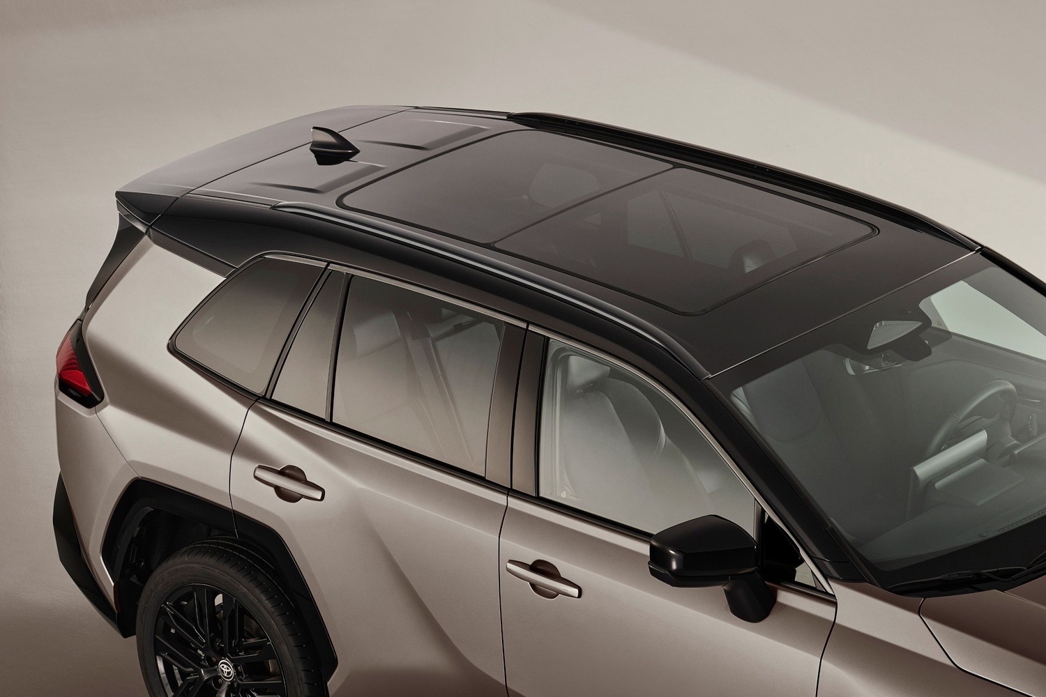 Toyota RAV4 Yenilendi 5 Toyota RAV4 Yenilendi