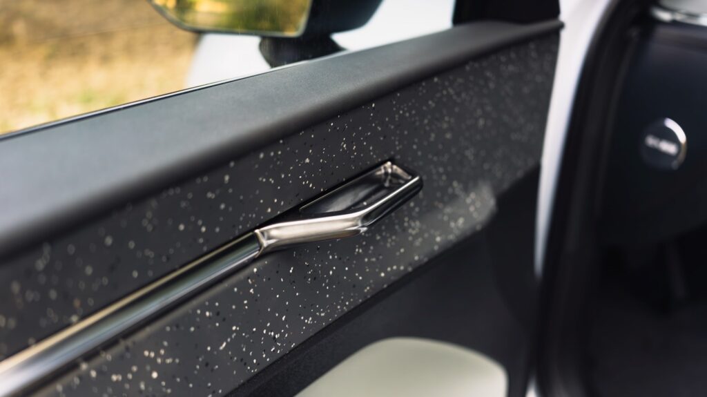 Volvo EX30 Türkiye’de: Kompakt, Elektrikli ve Etkileyici! 5 Volvo EX30 Türkiye’de: Kompakt, Elektrikli ve Etkileyici!