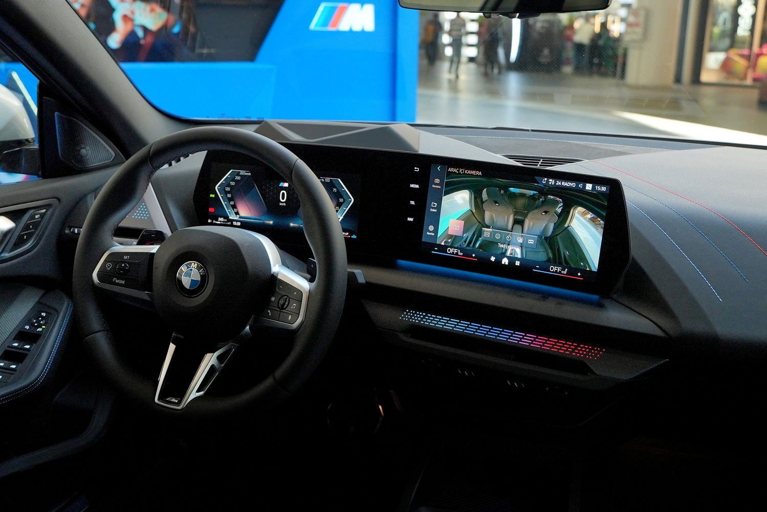 Yeni BMW 2 Serisi Gran Coupé, Kanyon'da Dijital ve Fiziksel Deneyimi Bir Araya Getiriyor 2 Yeni BMW 2 Serisi Gran Coupé, Kanyon'da Dijital ve Fiziksel Deneyimi Bir Araya Getiriyor