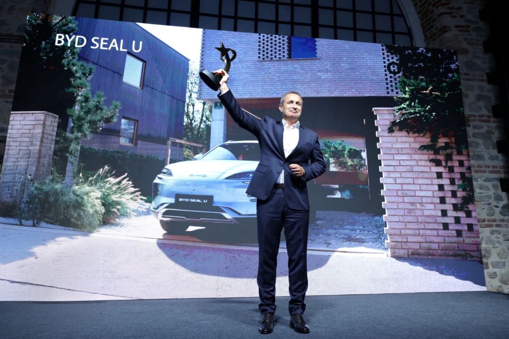 BYD SEAL U “Türkiye’de Yılın Otomobili” Seçildi 3 BYD SEAL U “Türkiye’de Yılın Otomobili” Seçildi