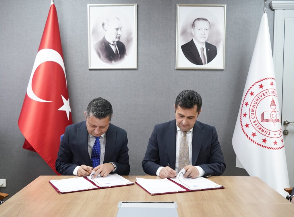 Ford Otosan’dan Eğitime Entegre Dev Adım 29 Ford Otosan’dan Eğitime Entegre Dev Adım