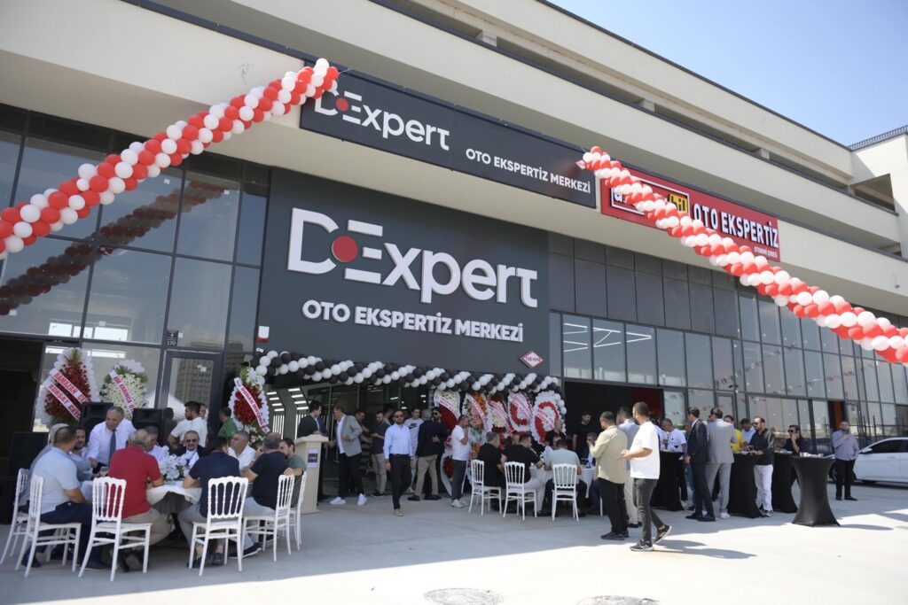 İkinci El Piyasasında Güven Sorununa Çözüm: D Expert'ten Yeni Şube ve Garanti Paketi 7 D Expert