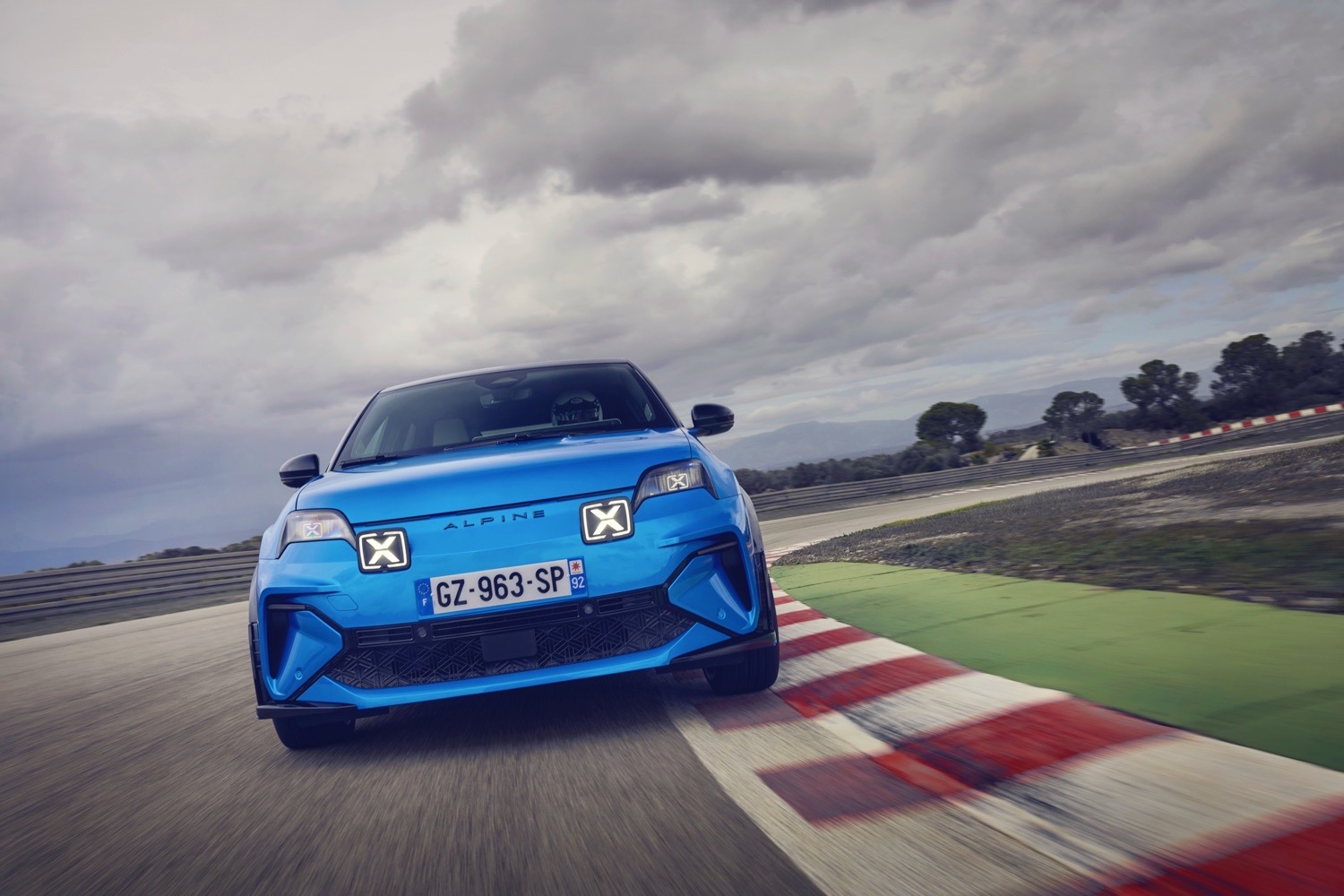Avrupa'da Yılın Otomobili Alpine A290 Türkiye Yollarında: İşte Fiyatı ve Özellikleri! 1 ALPINE A290 GTS