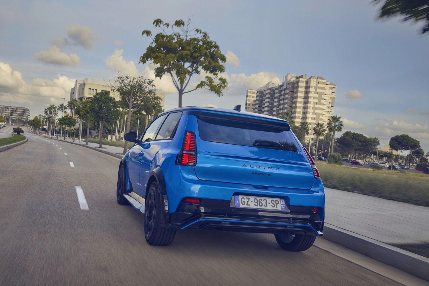 Avrupa'da Yılın Otomobili Alpine A290 Türkiye Yollarında: İşte Fiyatı ve Özellikleri! 2 ALPINE A290 GTS