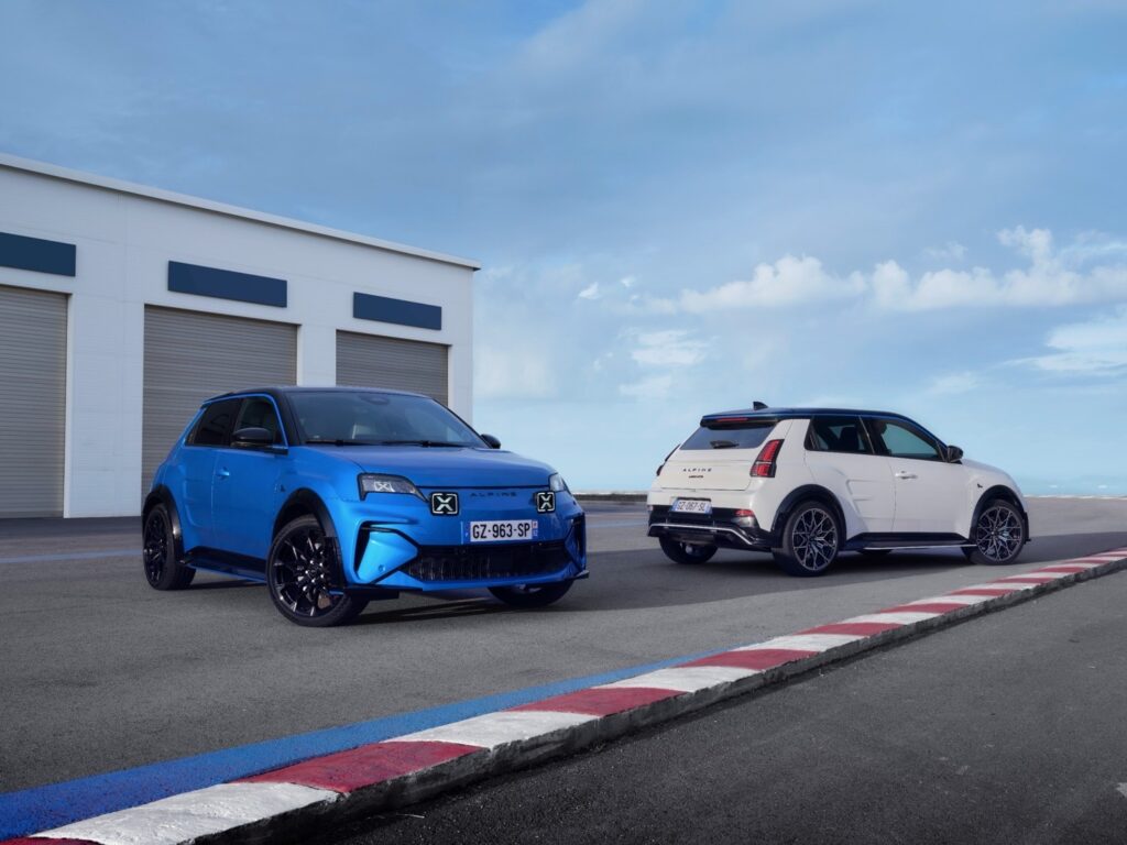 Avrupa'da Yılın Otomobili Alpine A290 Türkiye Yollarında: İşte Fiyatı ve Özellikleri! 3 ALPINE A290 GTS