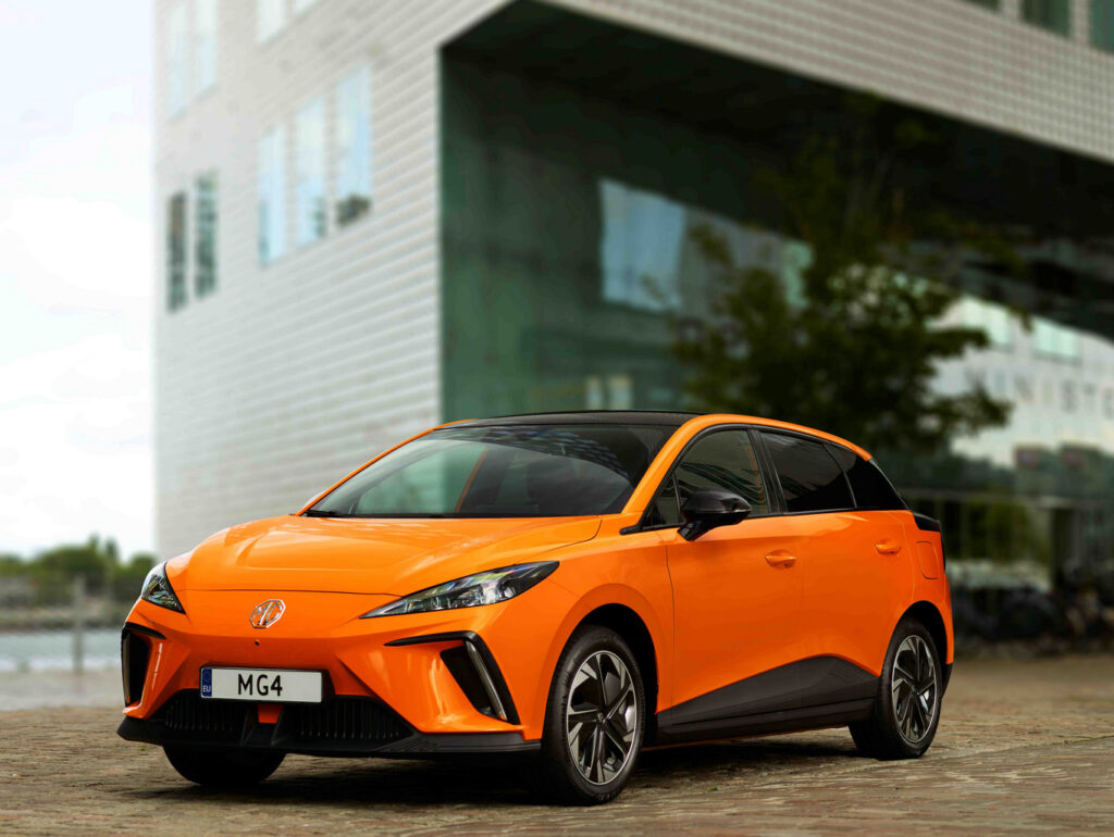 MG’ye Autocar’dan Büyük Ödül 42 MG’ye Autocar’dan Büyük Ödül