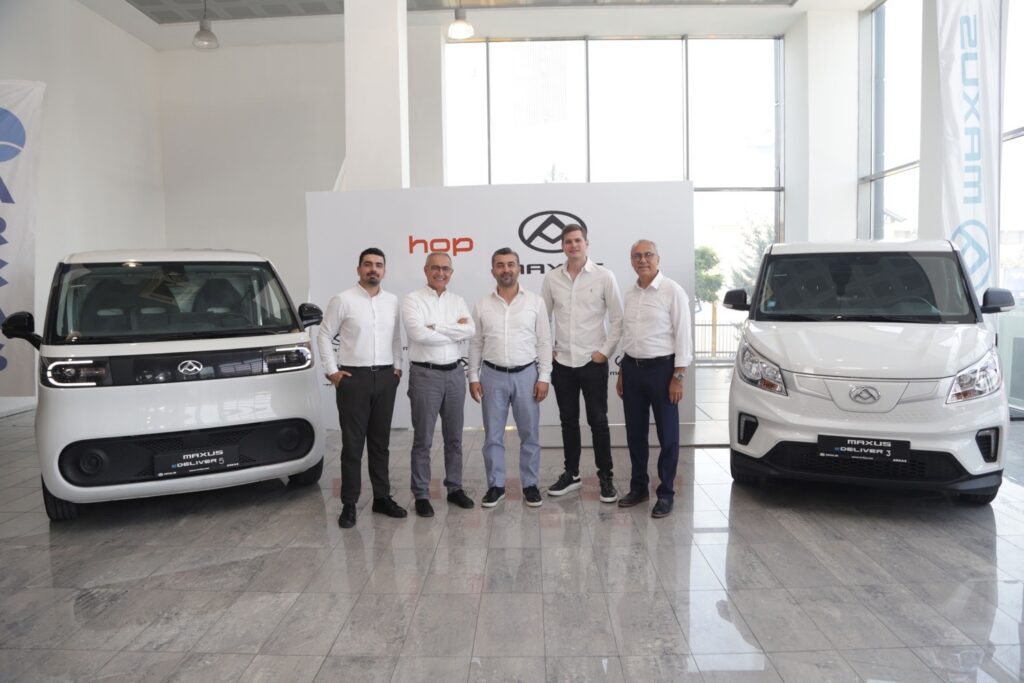 Maxus, Hop Teknoloji'ye Elektrikli Araçlarını Teslim Etti 25 Maxus, Hop Teknoloji'ye Elektrikli Araçlarını Teslim Etti