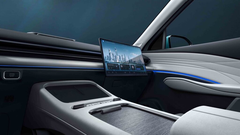 VIP Kabin, Akıllı Park ve Jest Kontrolü: OMODA 7 Kayar Ekran ile Mobilitenin Geleceği 14 VIP Kabin, Akıllı Park ve Jest Kontrolü: OMODA 7 Kayar Ekran ile Mobilitenin Geleceği