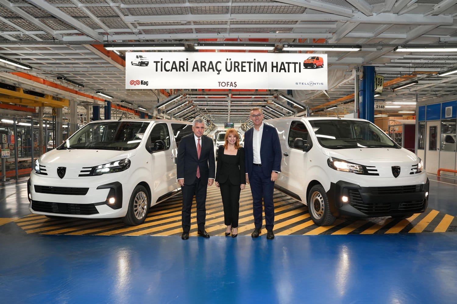 Yerli Peugeot Expert Traveller Yollarda: Tofaş Üretimiyle Türkiye Pazarına Güç Katıyor